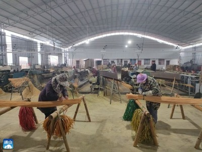 通山驻村队员化身“销售员” 拓宽竹制品销路，助农增收解忧愁